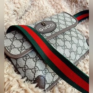 Gucci GG Supreme Neo Belt bag